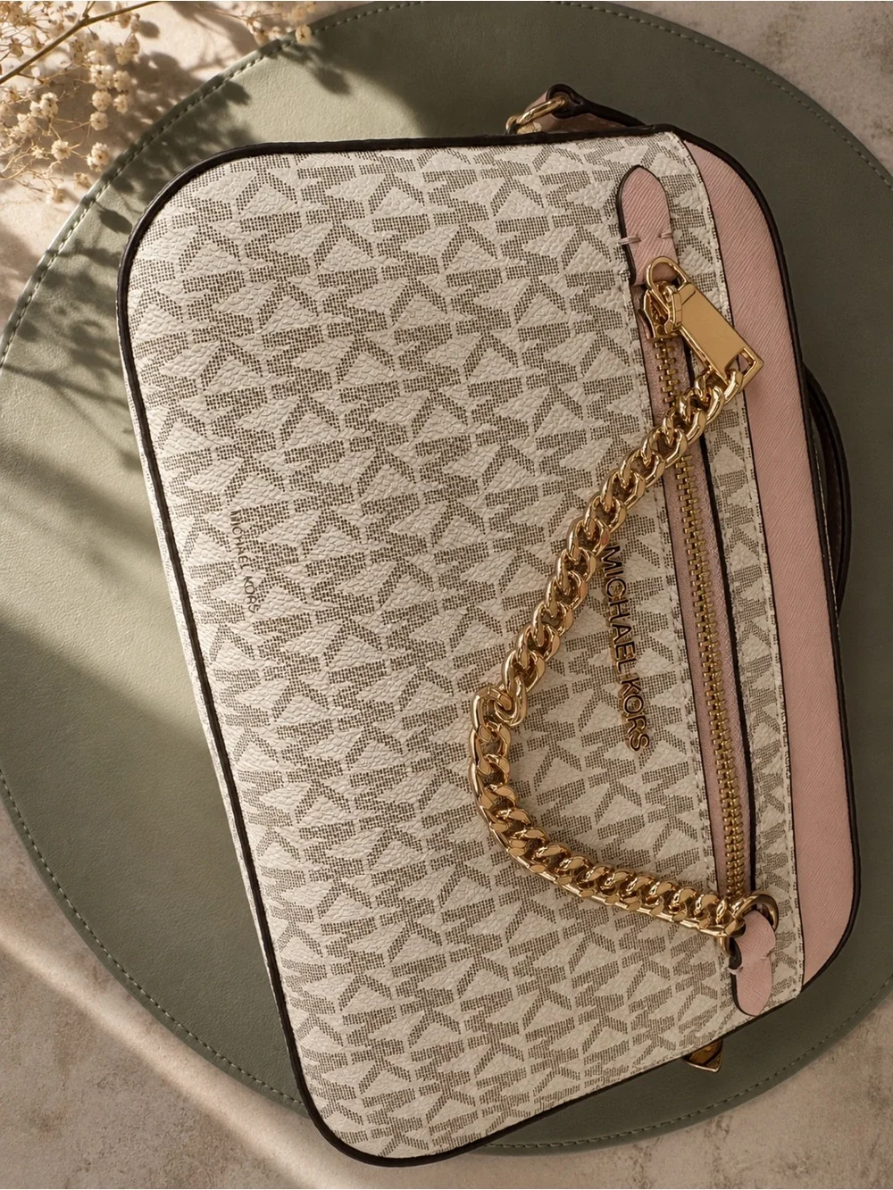 Michael Kors White Logo Crossbody with Pink Trim and Gold Chain no tags